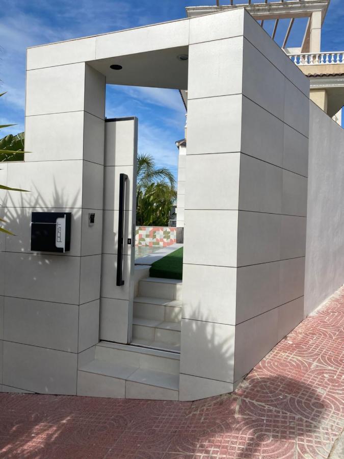 Villa Ebli Corner San Miguel De Salinas Exterior foto